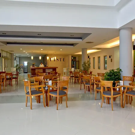 Tt Tropical Family Life Tropical Sarıgerme